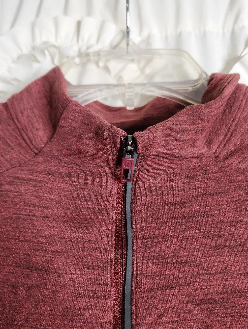 Lululemon Surge Reddish Brown Warm Half Zip Men’s Sz Medium